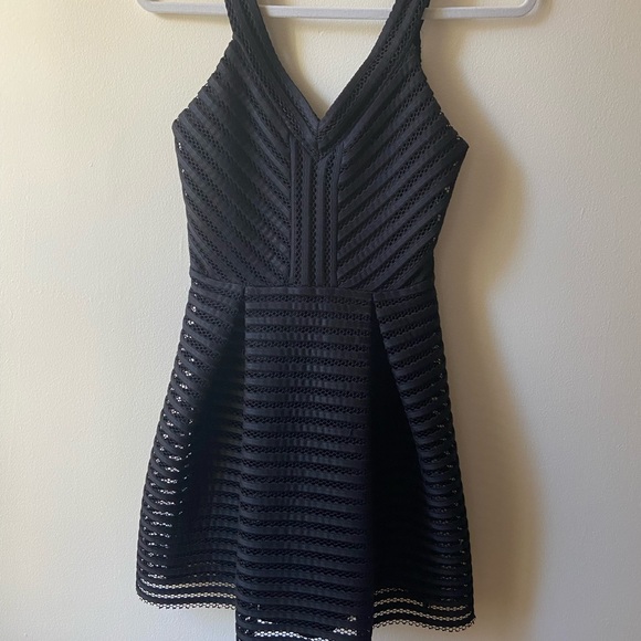 Express Black Dress - Picture 1 of 1